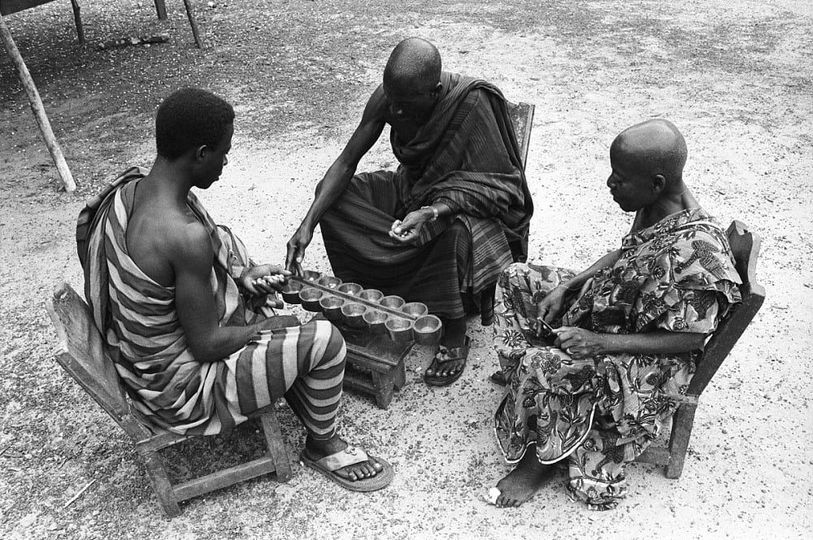 Ashanti Men Playing